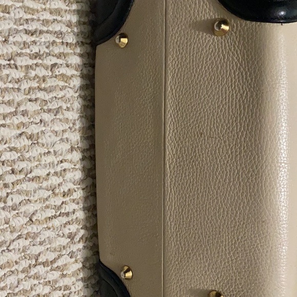 Handbag - Picture 7 of 7